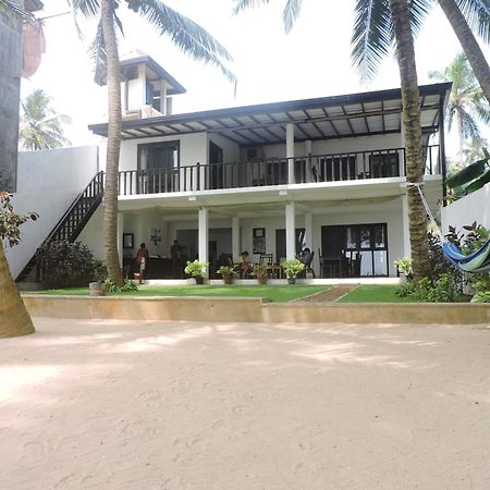 Seachange Talpe Exterior photo